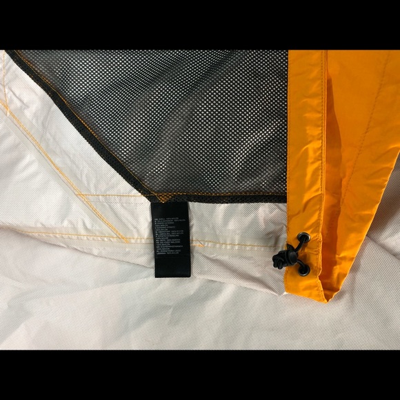 The North Face Hyvent 2.5L Hooded Jacket - Picture 7 of 8